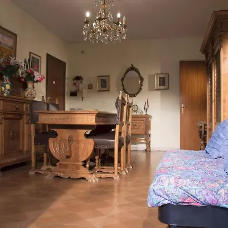 Una Casa A Daire